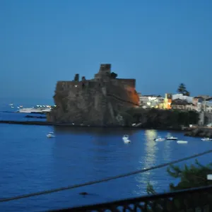 La Terrazza , Aci Castello Italië
