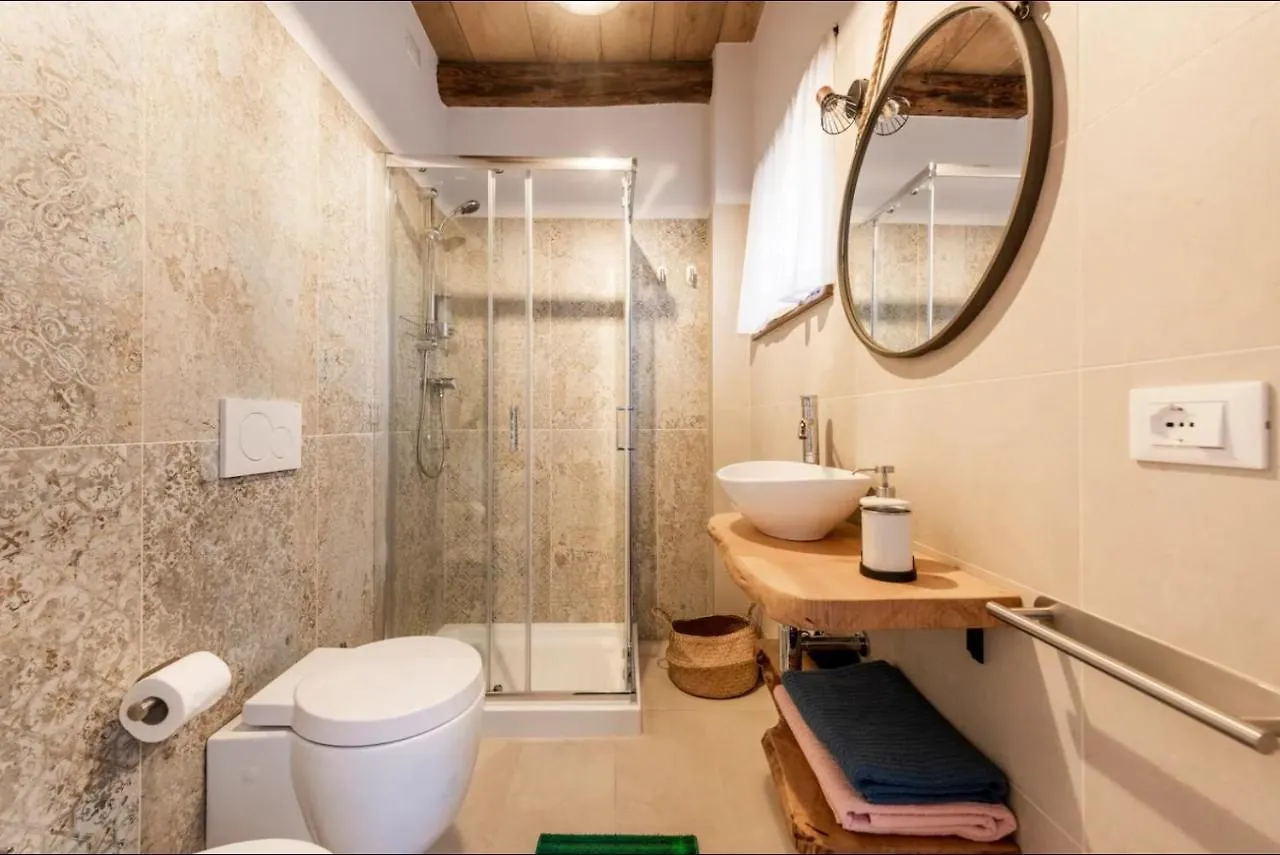 Affittacamere Casa Nostra - Garda Rooms Cavalcaselle