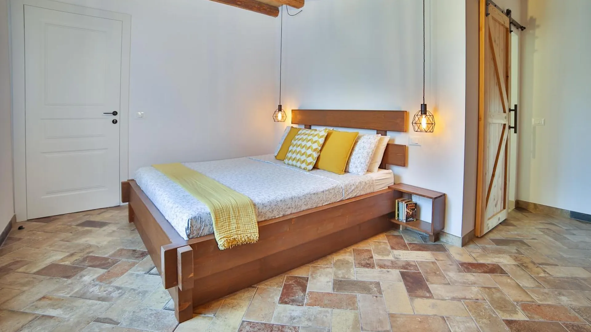 Affittacamere Casa Nostra - Garda Rooms Cavalcaselle Italia
